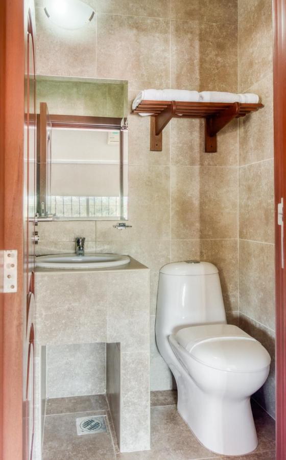 Monte Salerno Hotel&Suites Montemorelos Buitenkant foto